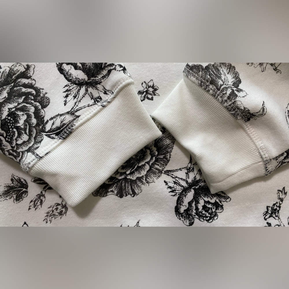 Karen Scott sport White Sweatshirt with Black Floral Print - Picture 4 of 6